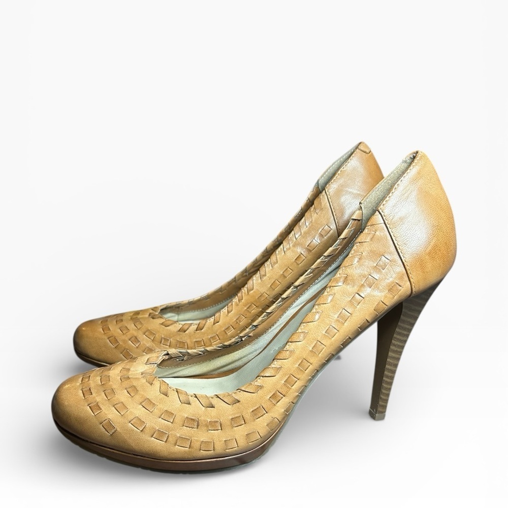 Andrew Geller Woven Tan Heels - Picture 2 of 7